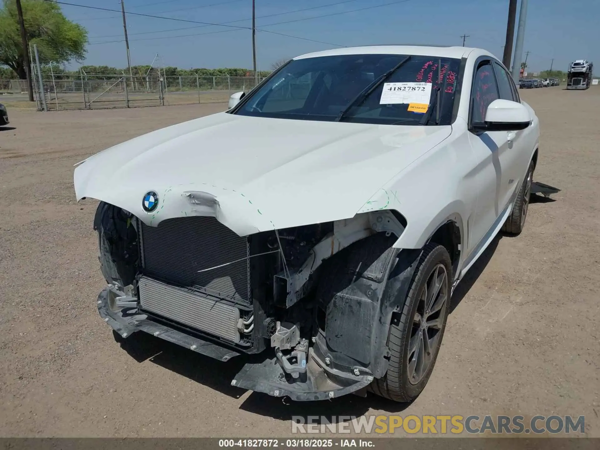 2 Photograph of a damaged car 5UX33DT05S9X68660 BMW X4 2025
