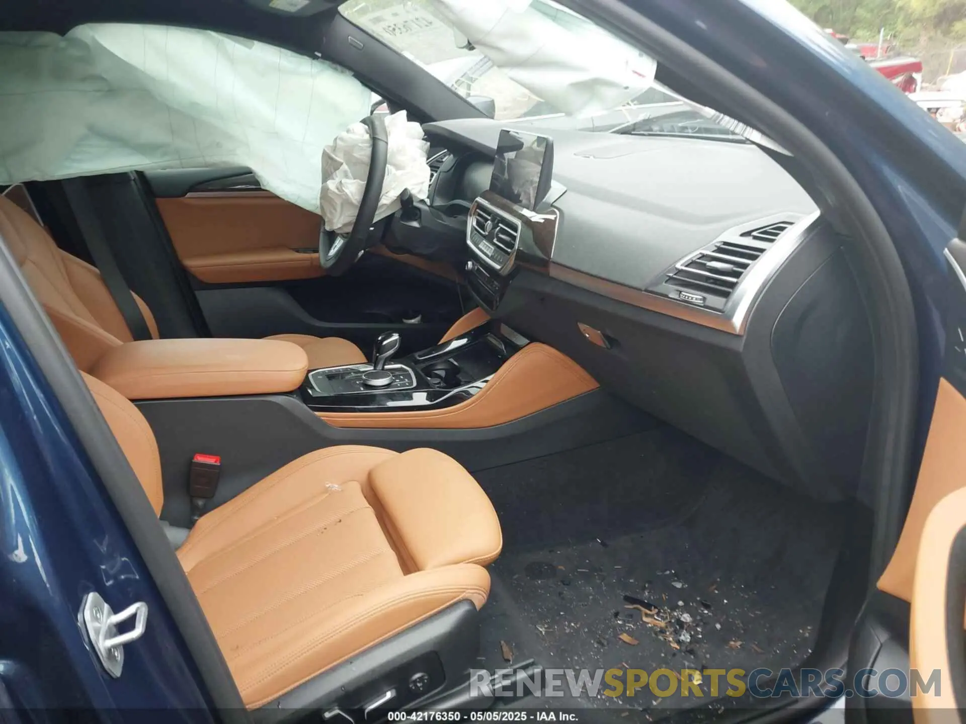 5 Photograph of a damaged car 5UX33DT0XS9X62966 BMW X4 2025