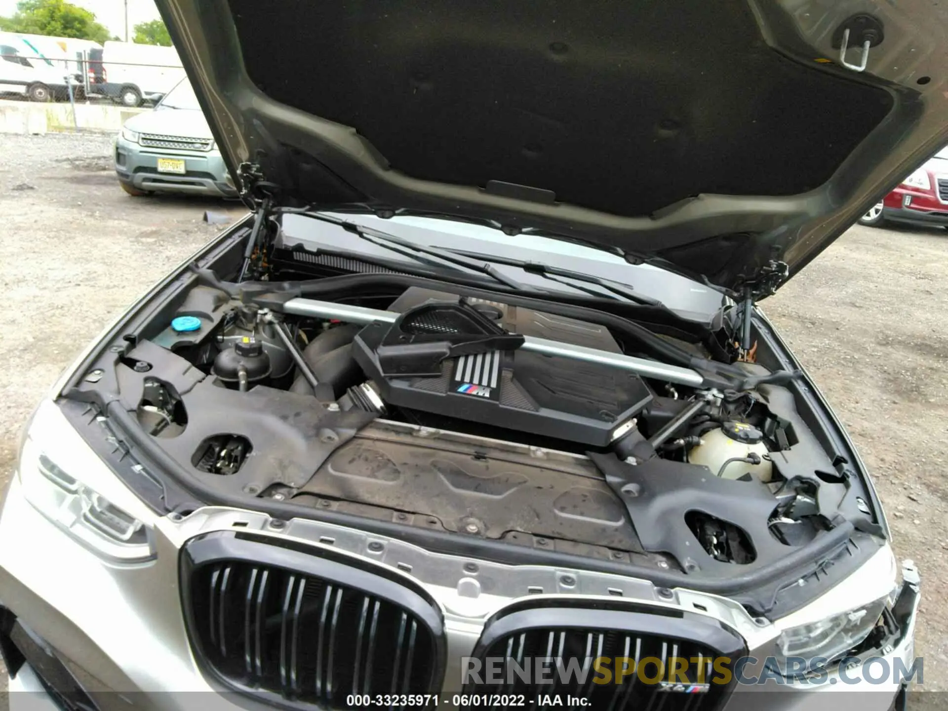 10 Photograph of a damaged car 5YMUJ0C02L9B76178 BMW X4 M 2020