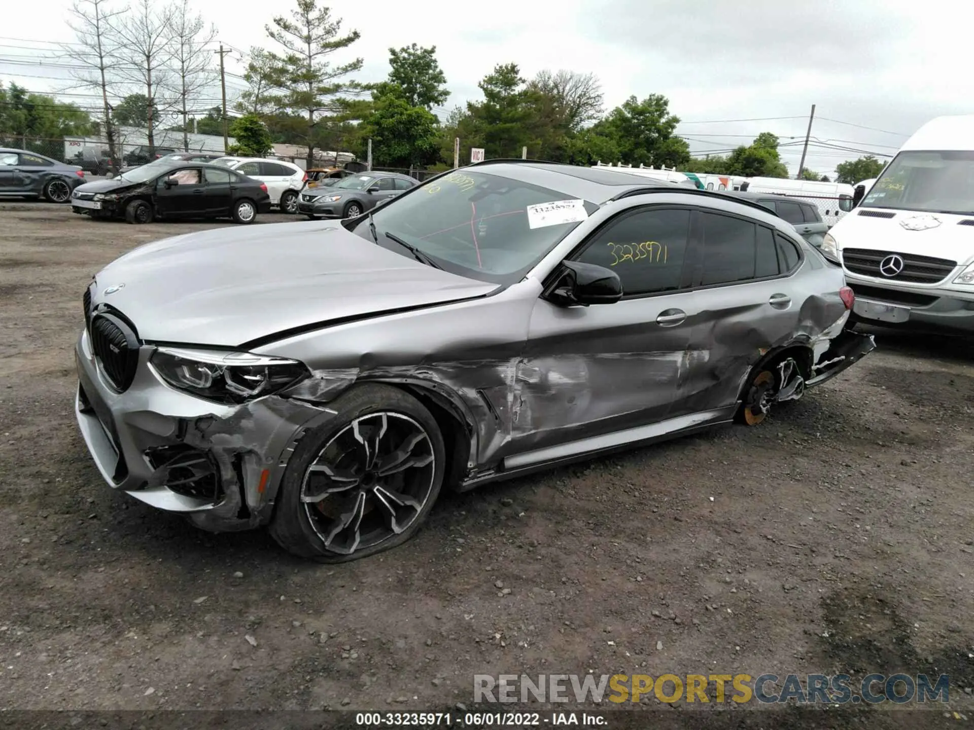 6 Photograph of a damaged car 5YMUJ0C02L9B76178 BMW X4 M 2020