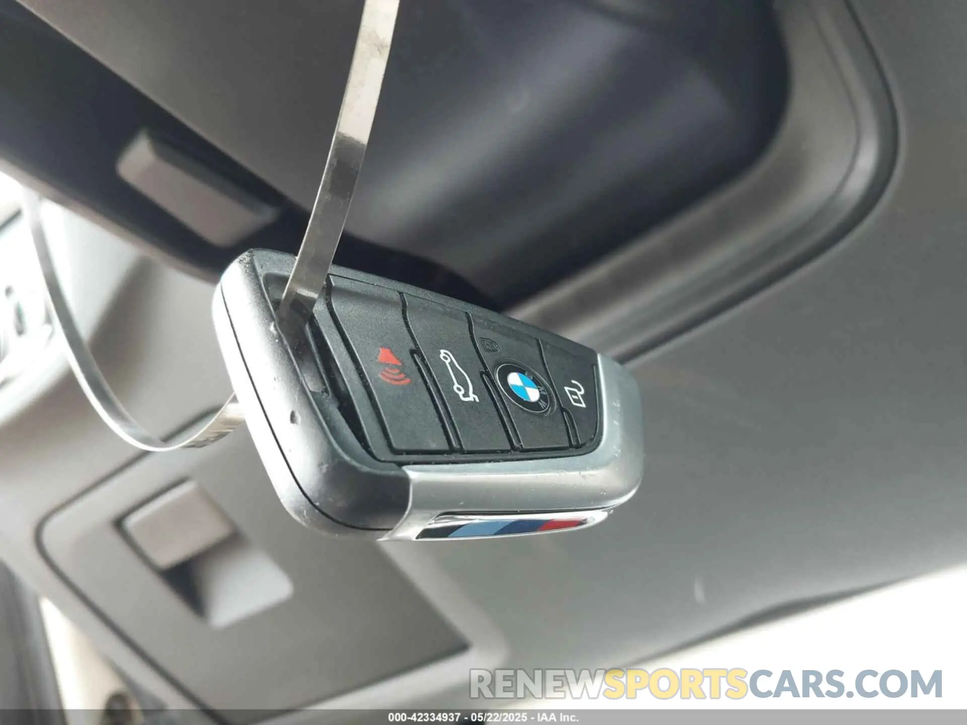 11 Photograph of a damaged car 5YMUJ0C07LLA99844 BMW X4 M 2020