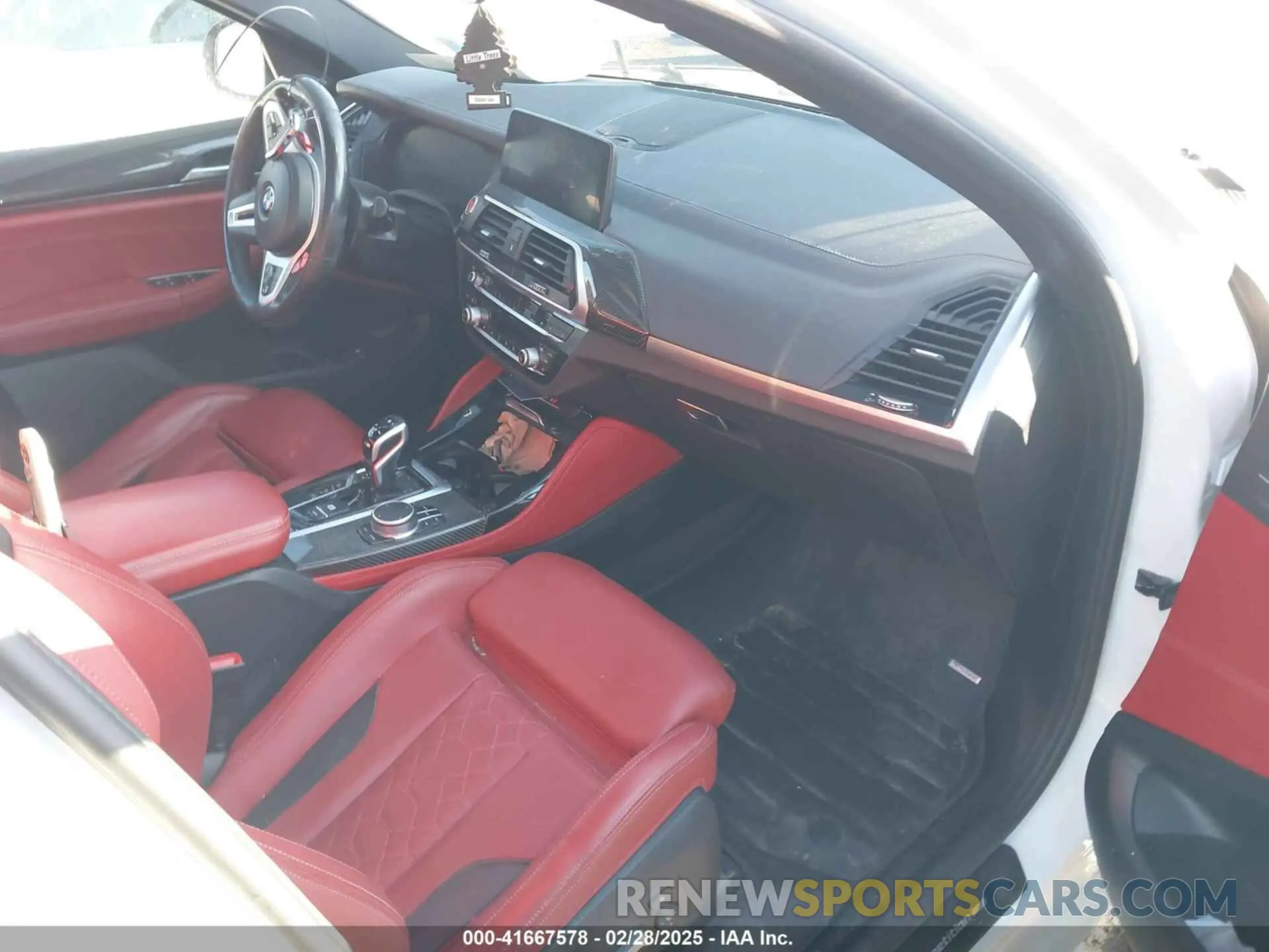 5 Photograph of a damaged car 5YMUJ0C02M9H67919 BMW X4 M 2021