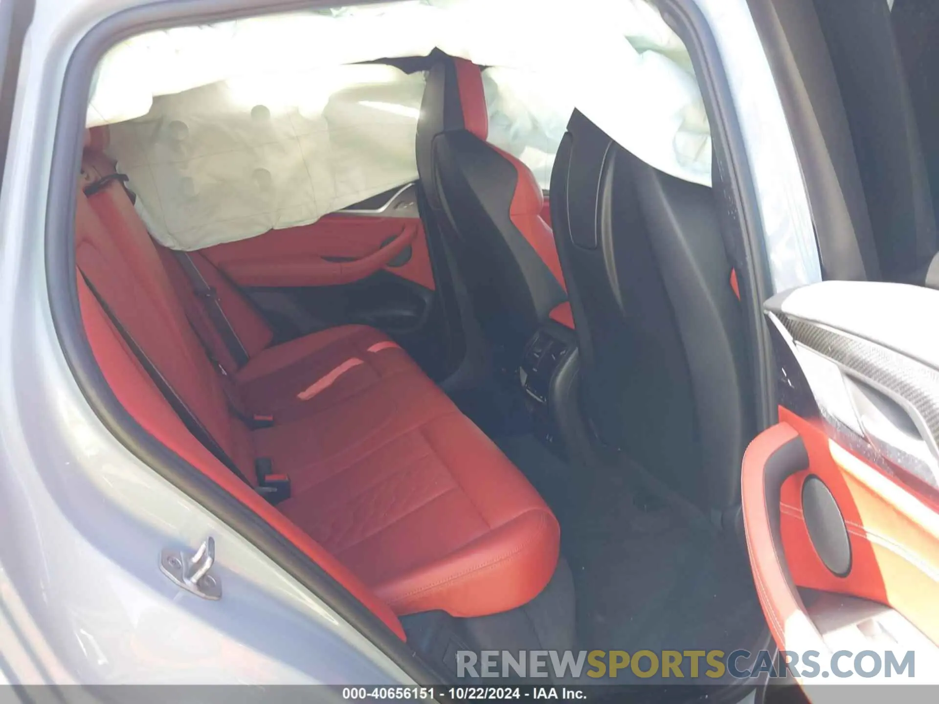 8 Photograph of a damaged car 5YM23EC02N9L63144 BMW X4 M 2022