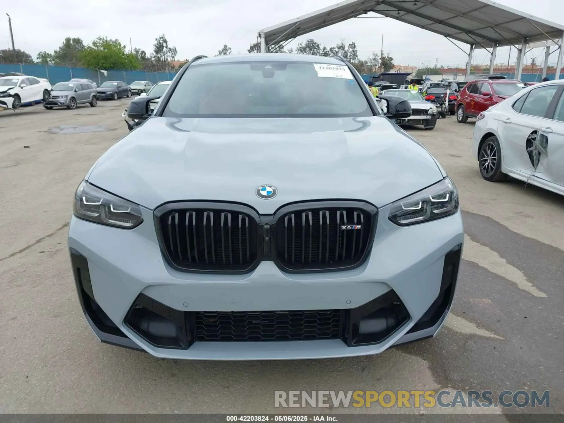 12 Photograph of a damaged car 5YM23EC01R9U95351 BMW X4 M 2024