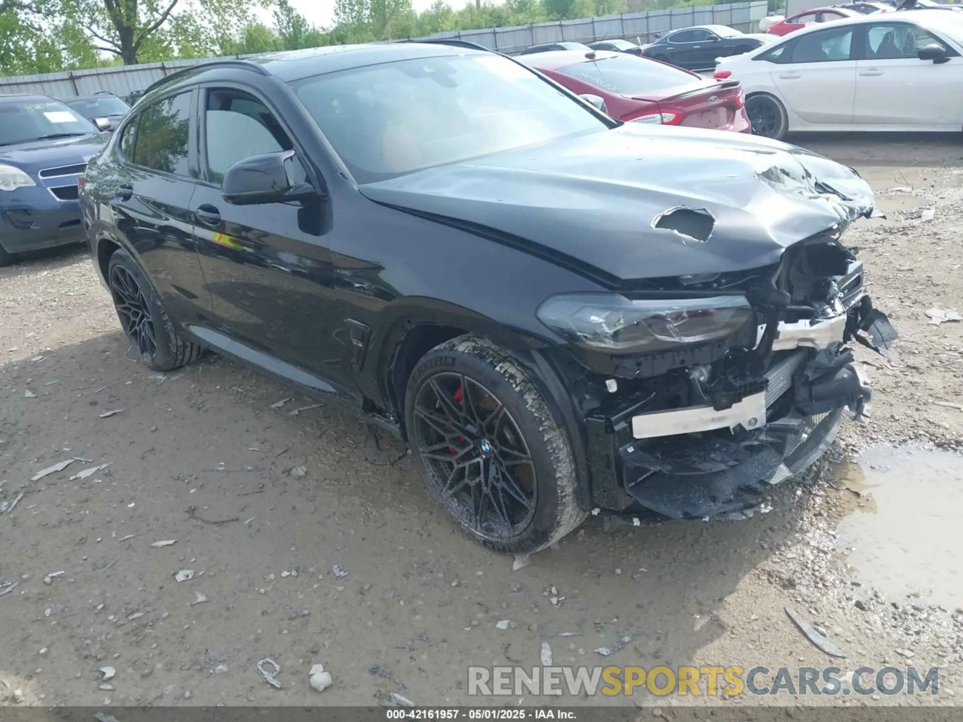 1 Photograph of a damaged car 5YM23EC03S9Y39493 BMW X4 M 2025
