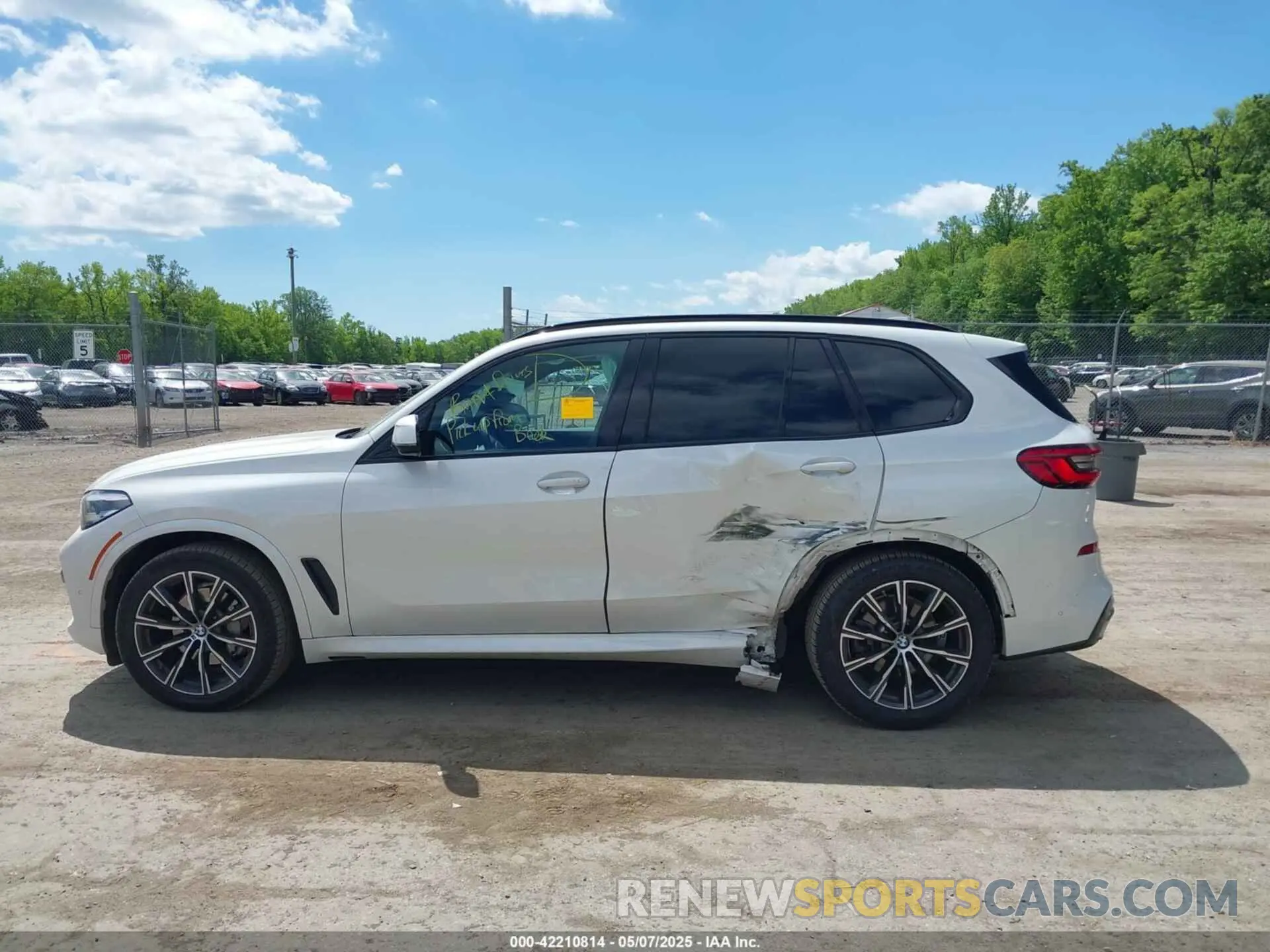 14 Photograph of a damaged car 5UXCR6C50KLK80354 BMW X5 2019