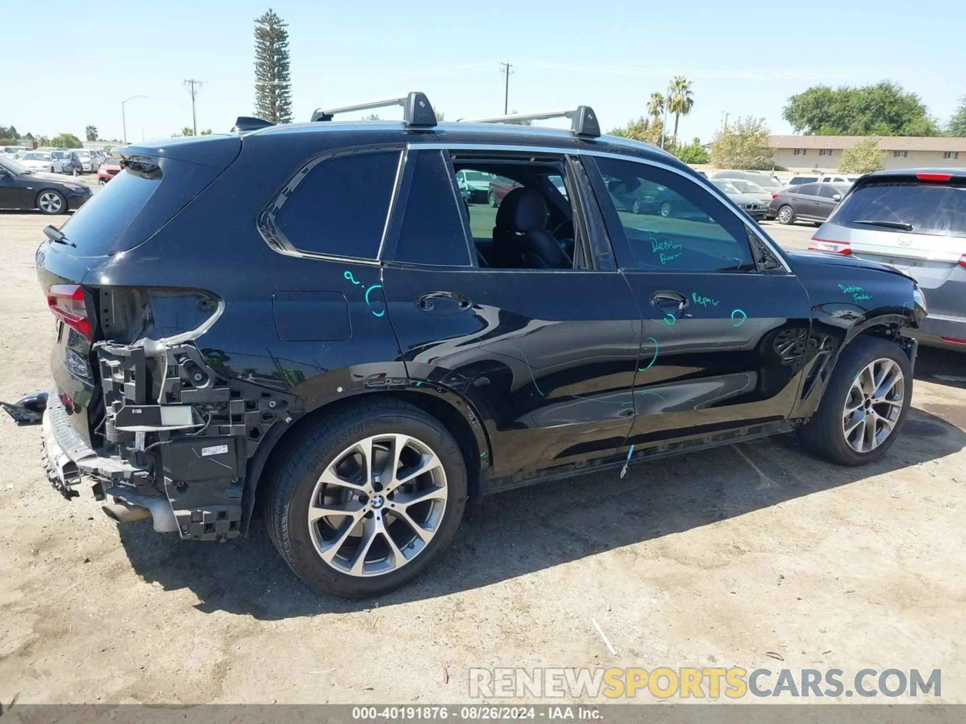 14 Photograph of a damaged car 5UXCR6C50KLK82797 BMW X5 2019