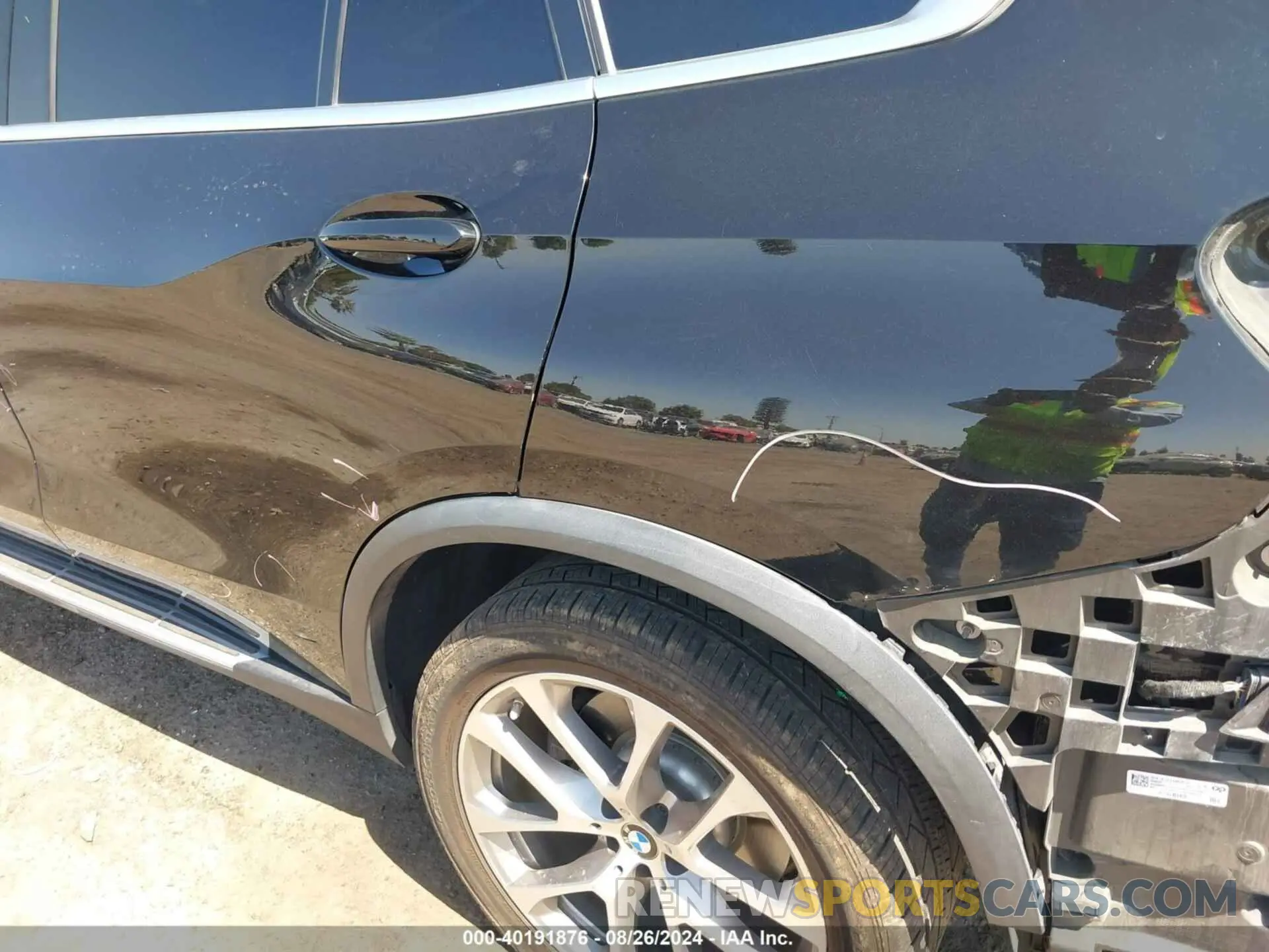 21 Photograph of a damaged car 5UXCR6C50KLK82797 BMW X5 2019