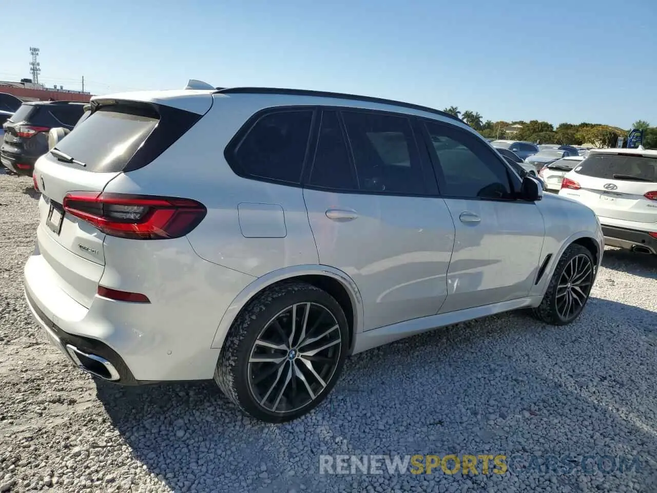 3 Photograph of a damaged car 5UXCR6C50KLK86199 BMW X5 2019