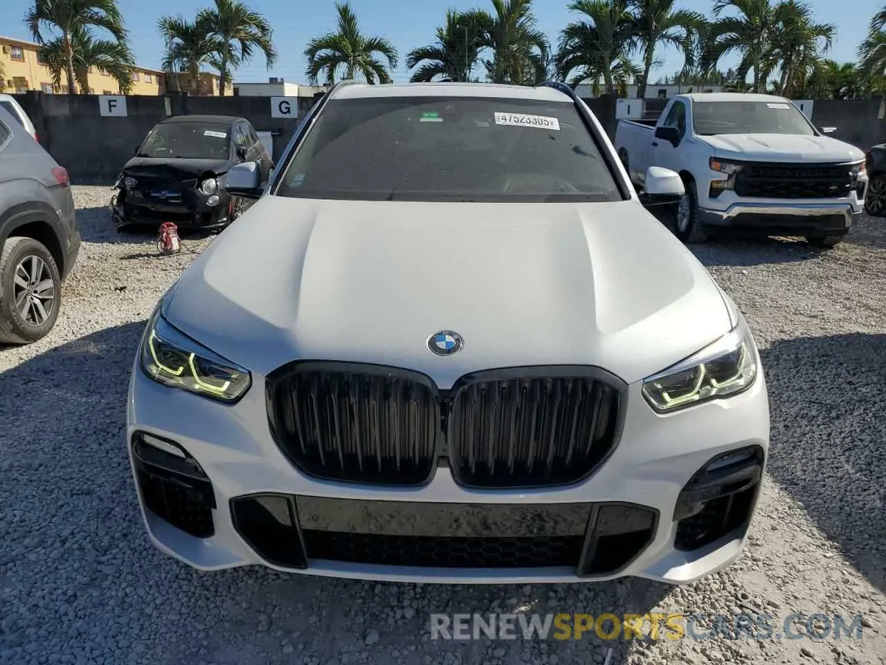 5 Photograph of a damaged car 5UXCR6C50KLK86199 BMW X5 2019