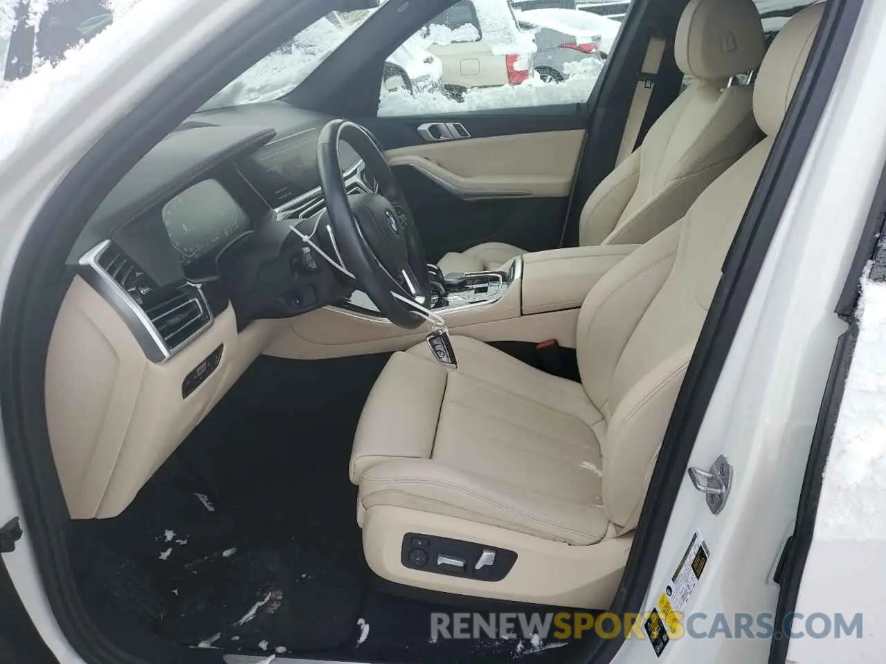 7 Photograph of a damaged car 5UXCR6C50KLL04443 BMW X5 2019