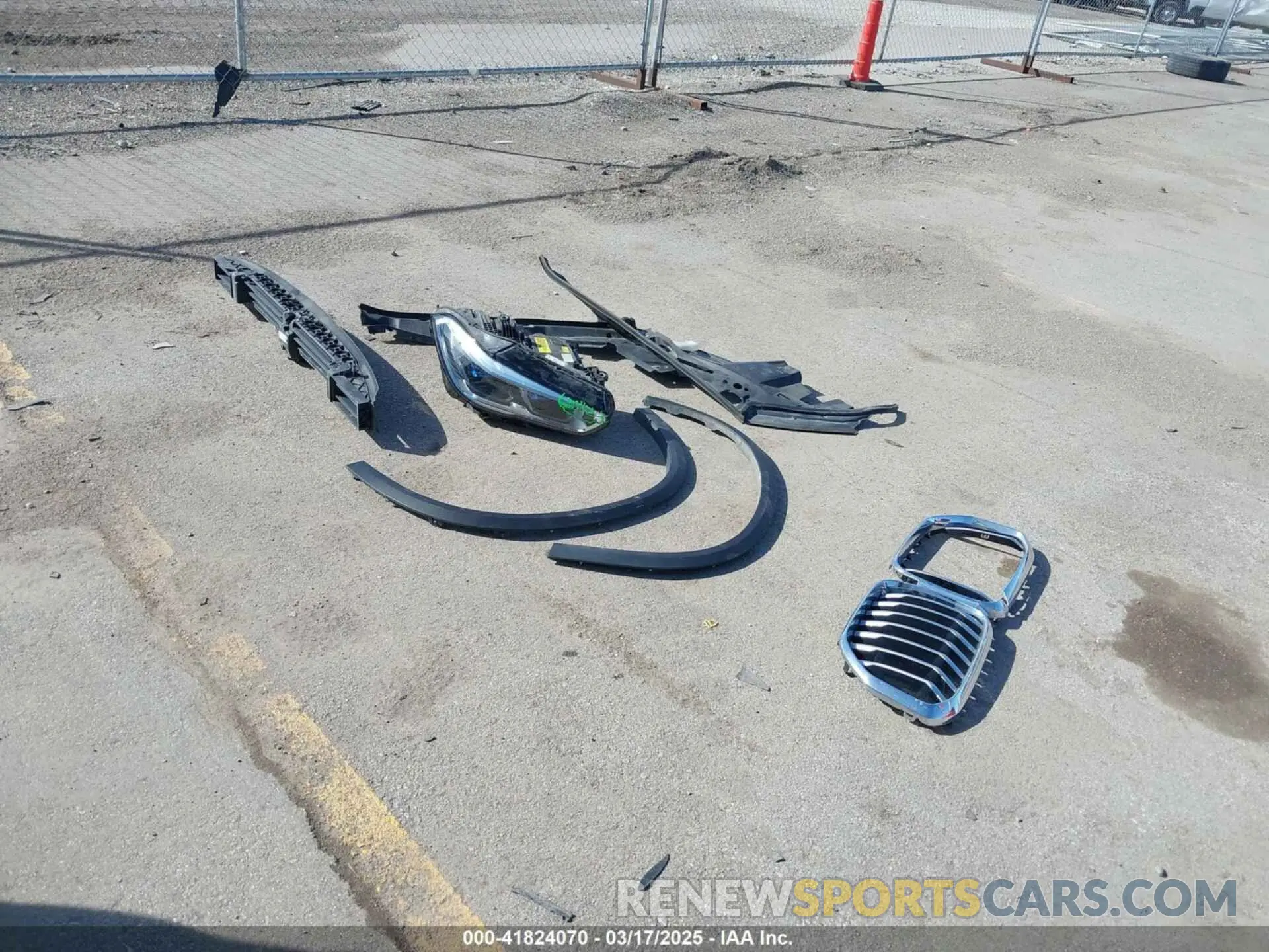 12 Photograph of a damaged car 5UXCR6C50KLL08346 BMW X5 2019