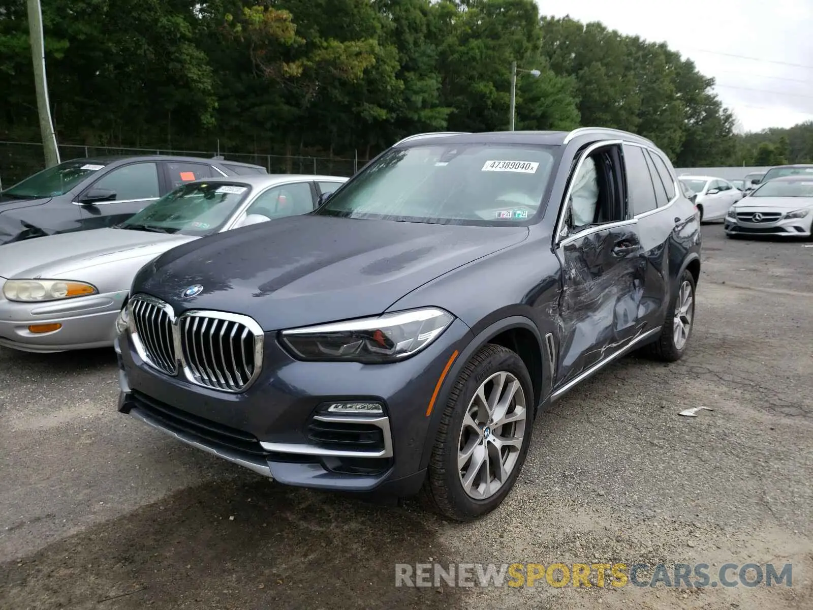 2 Photograph of a damaged car 5UXCR6C50KLL13952 BMW X5 2019