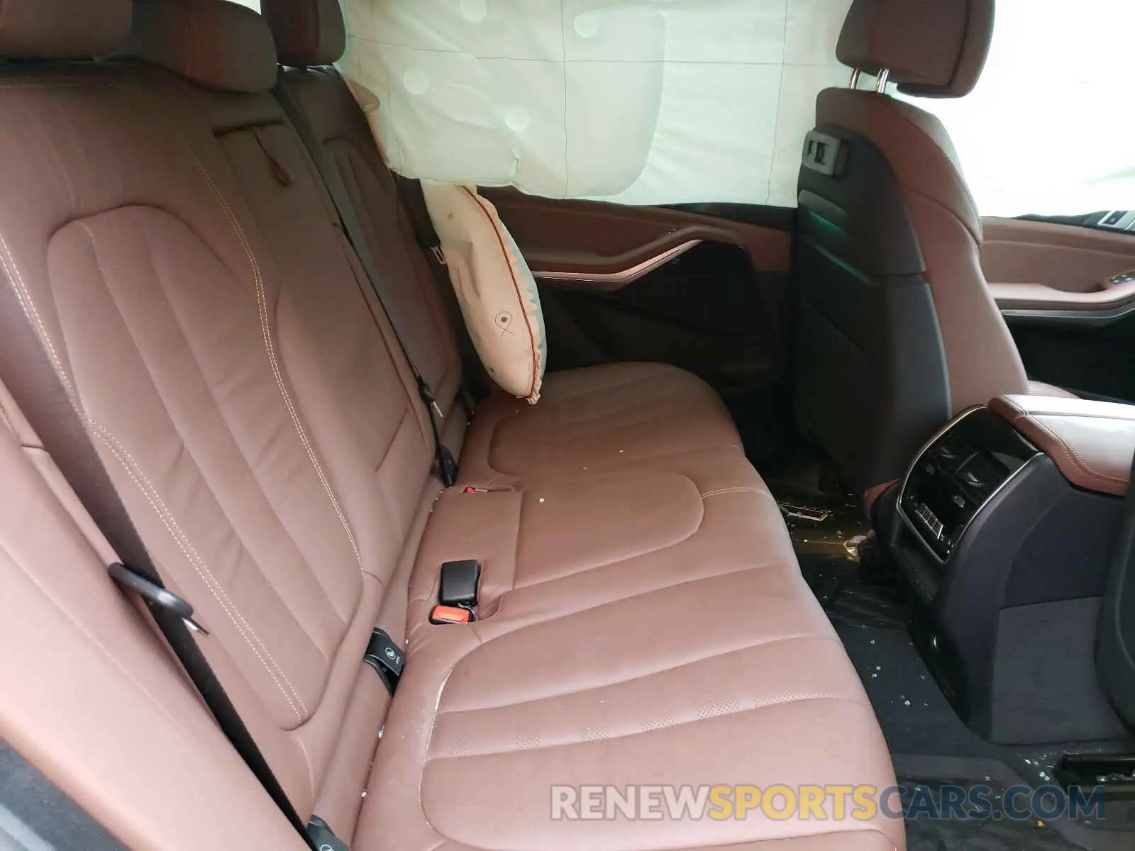 6 Photograph of a damaged car 5UXCR6C50KLL13952 BMW X5 2019