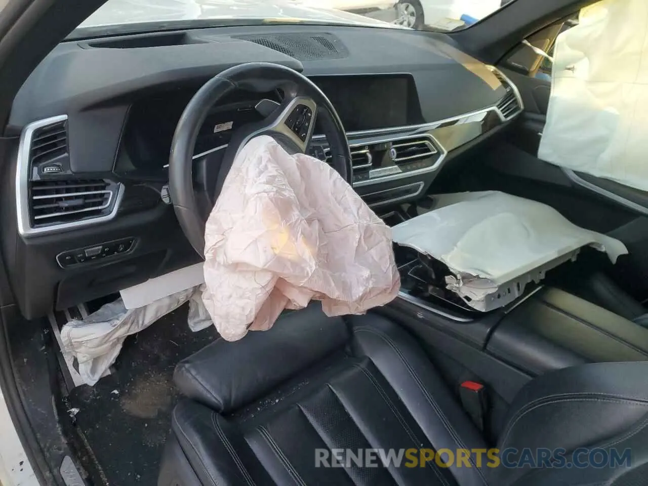 8 Photograph of a damaged car 5UXCR6C50KLL38348 BMW X5 2019