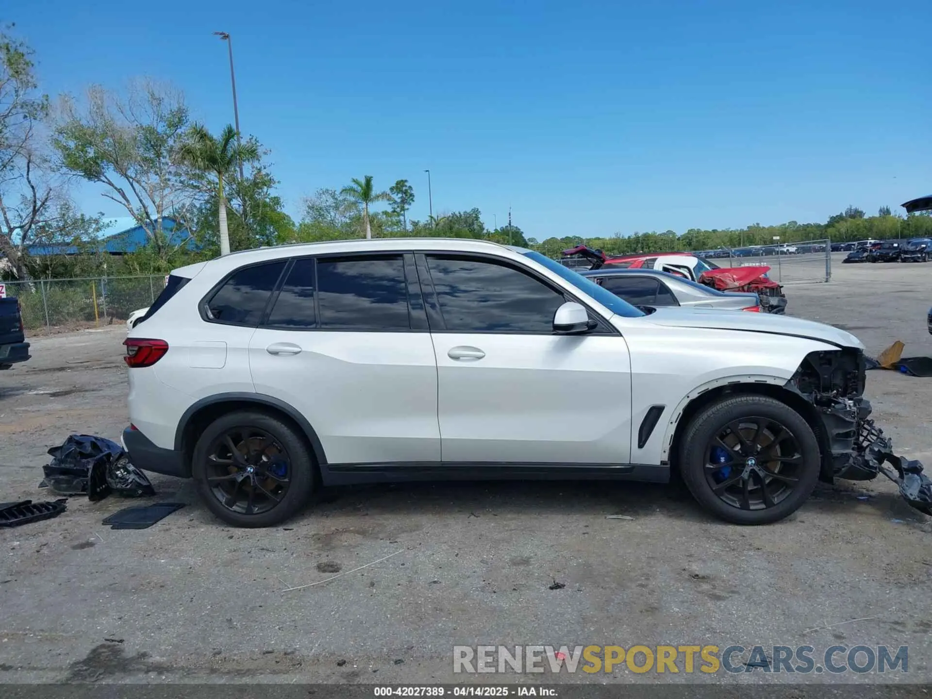 13 Photograph of a damaged car 5UXCR6C51KLK83456 BMW X5 2019