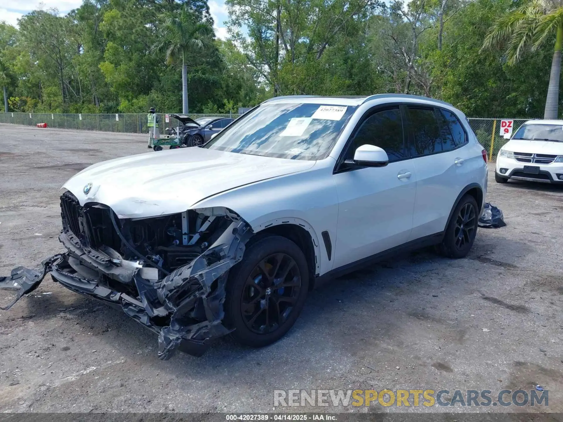 2 Photograph of a damaged car 5UXCR6C51KLK83456 BMW X5 2019