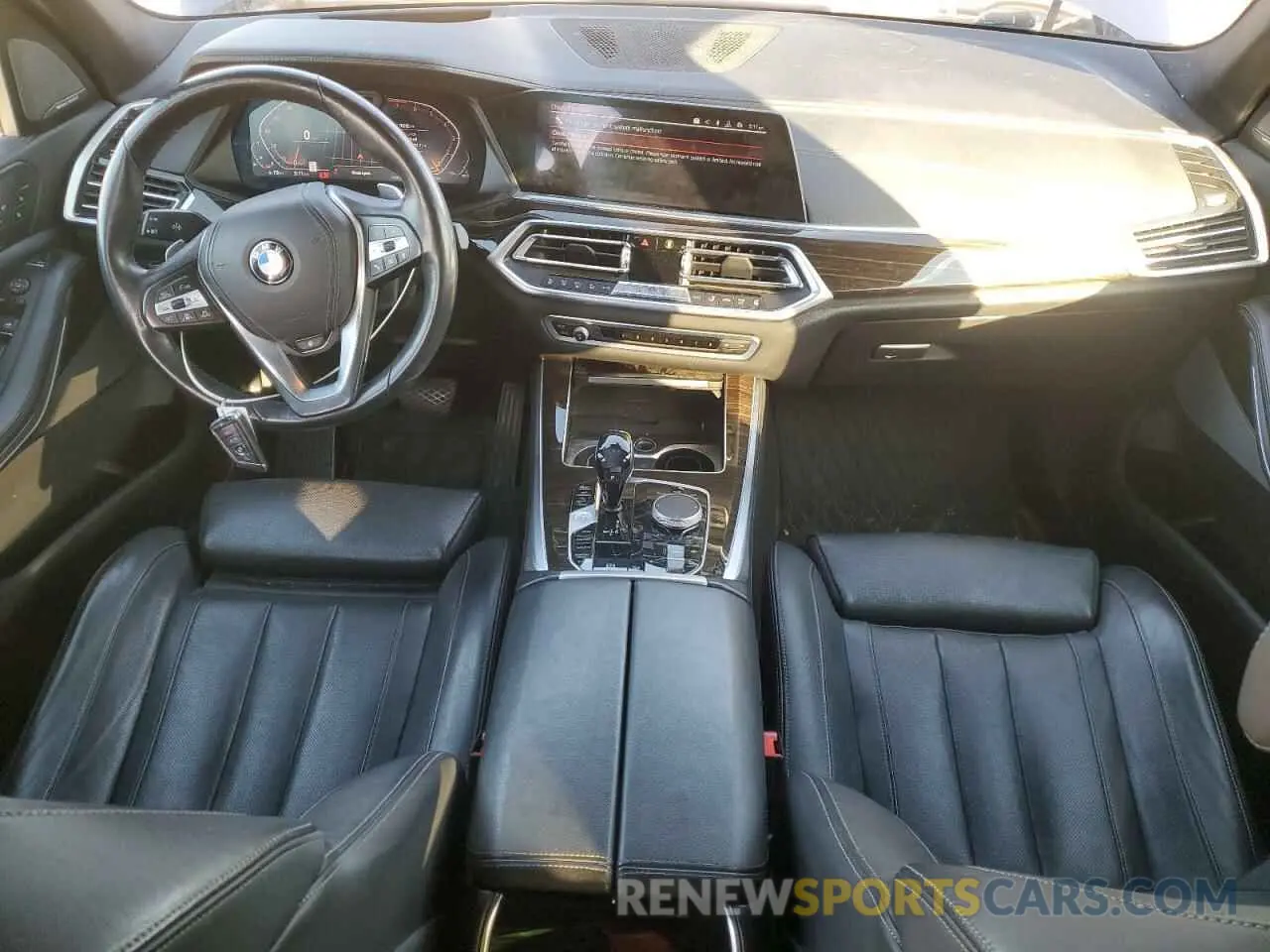 8 Photograph of a damaged car 5UXCR6C51KLL62996 BMW X5 2019
