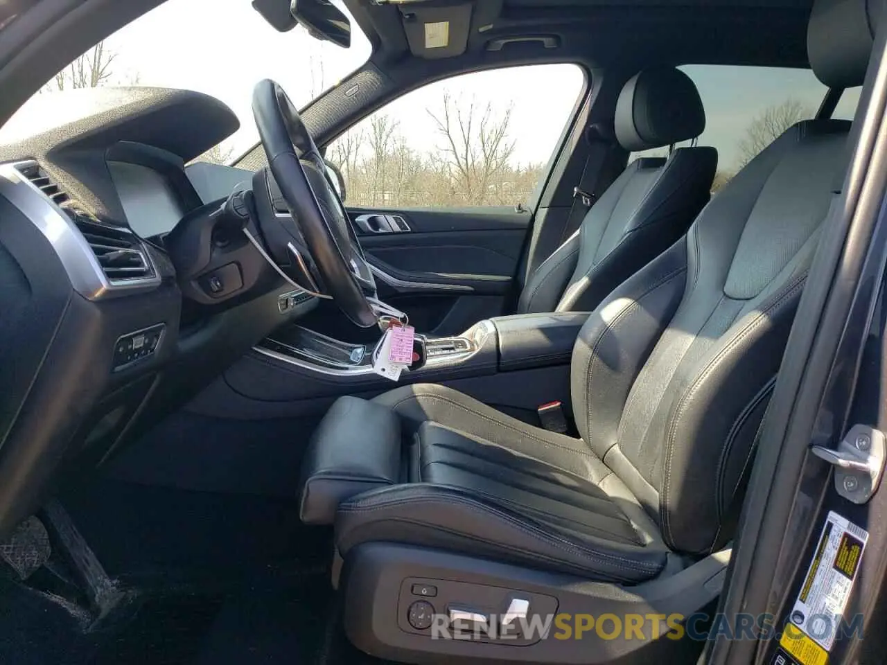 7 Photograph of a damaged car 5UXCR6C52KLK80971 BMW X5 2019