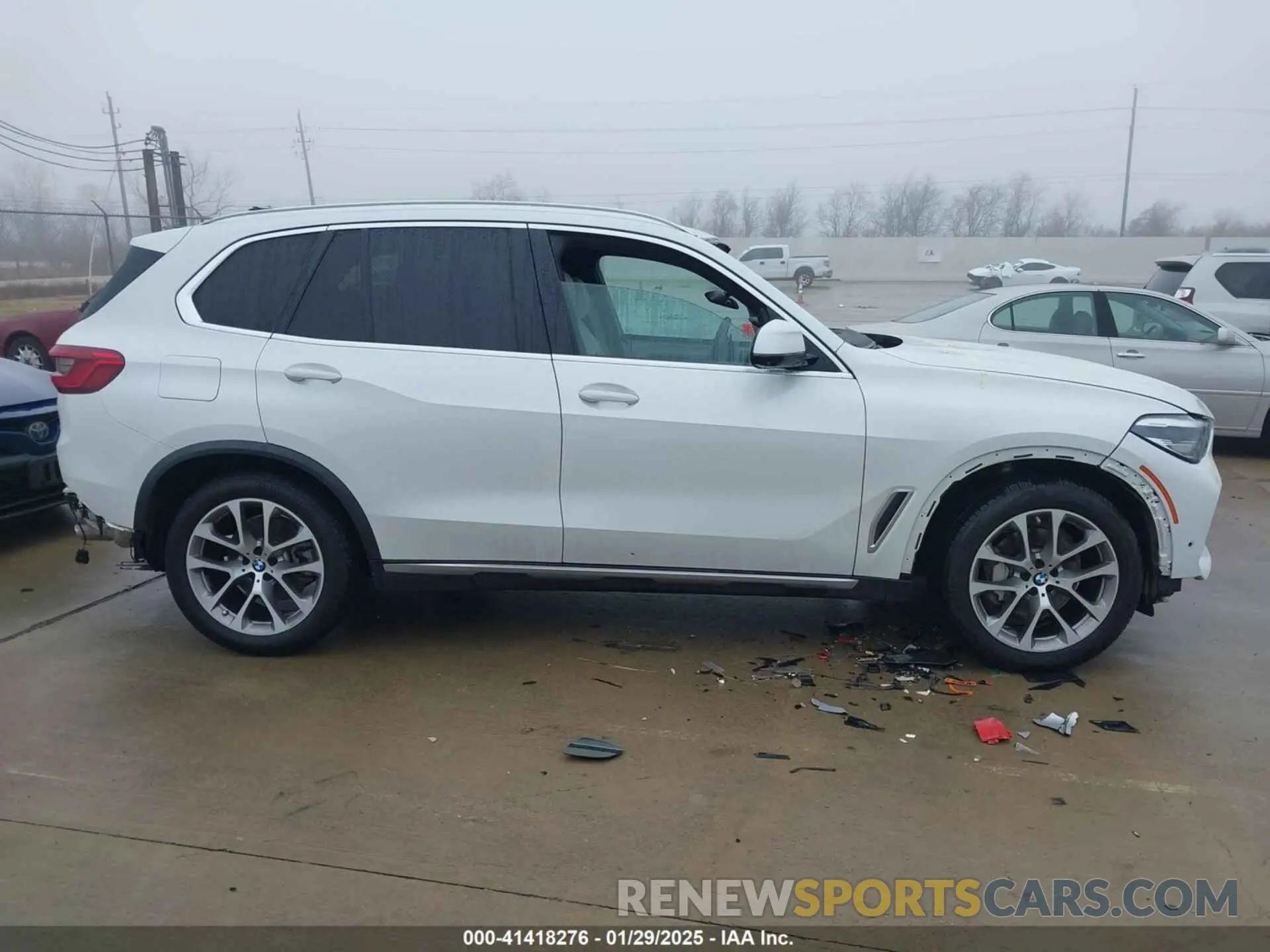 13 Photograph of a damaged car 5UXCR6C52KLL10647 BMW X5 2019