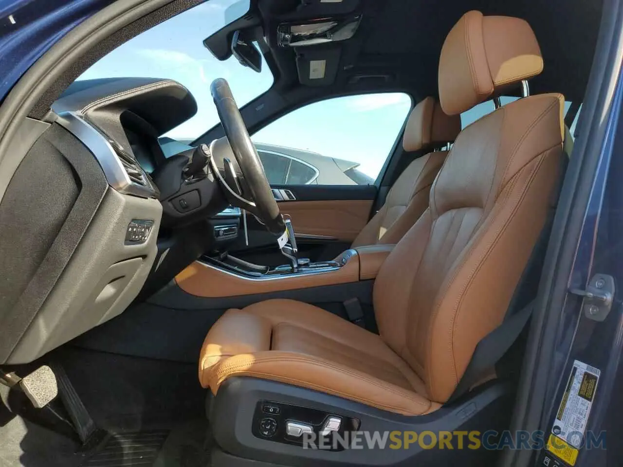 7 Photograph of a damaged car 5UXCR6C52KLL11331 BMW X5 2019