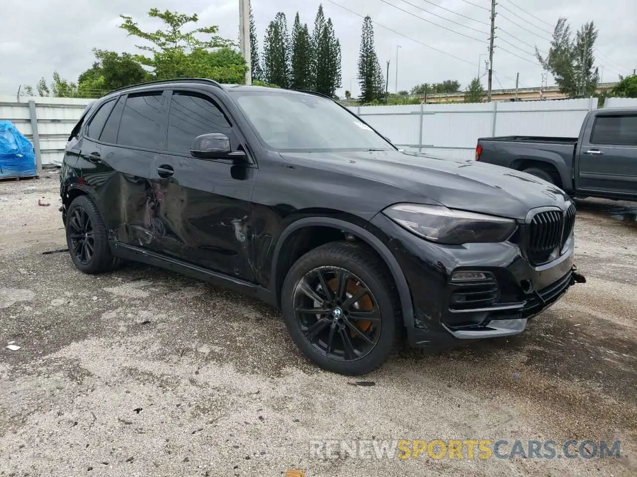 4 Photograph of a damaged car 5UXCR6C52KLL36438 BMW X5 2019