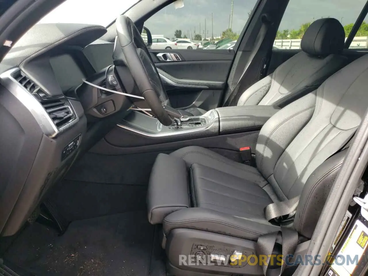 7 Photograph of a damaged car 5UXCR6C52KLL36438 BMW X5 2019