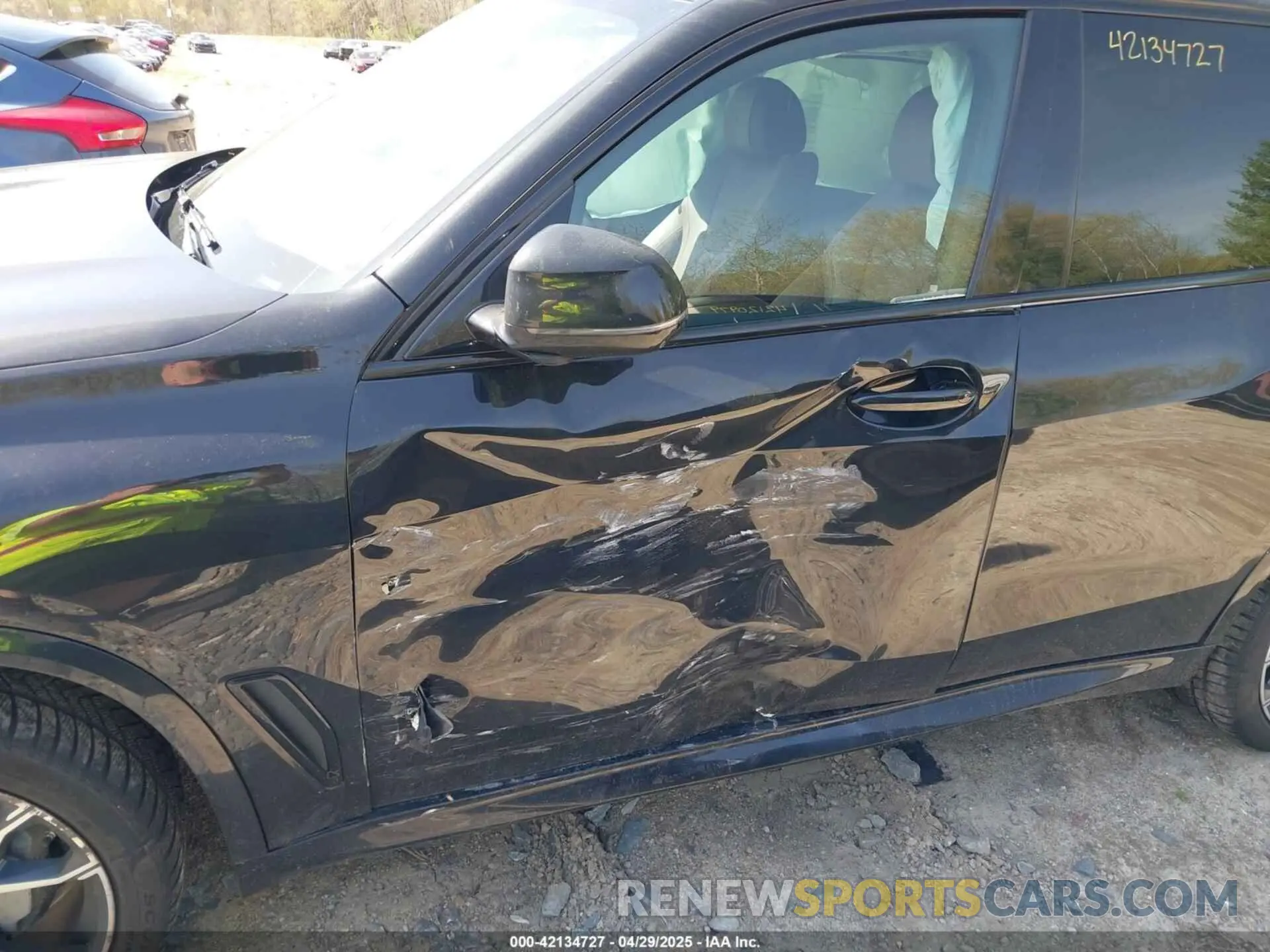 6 Photograph of a damaged car 5UXCR6C52KLL39565 BMW X5 2019