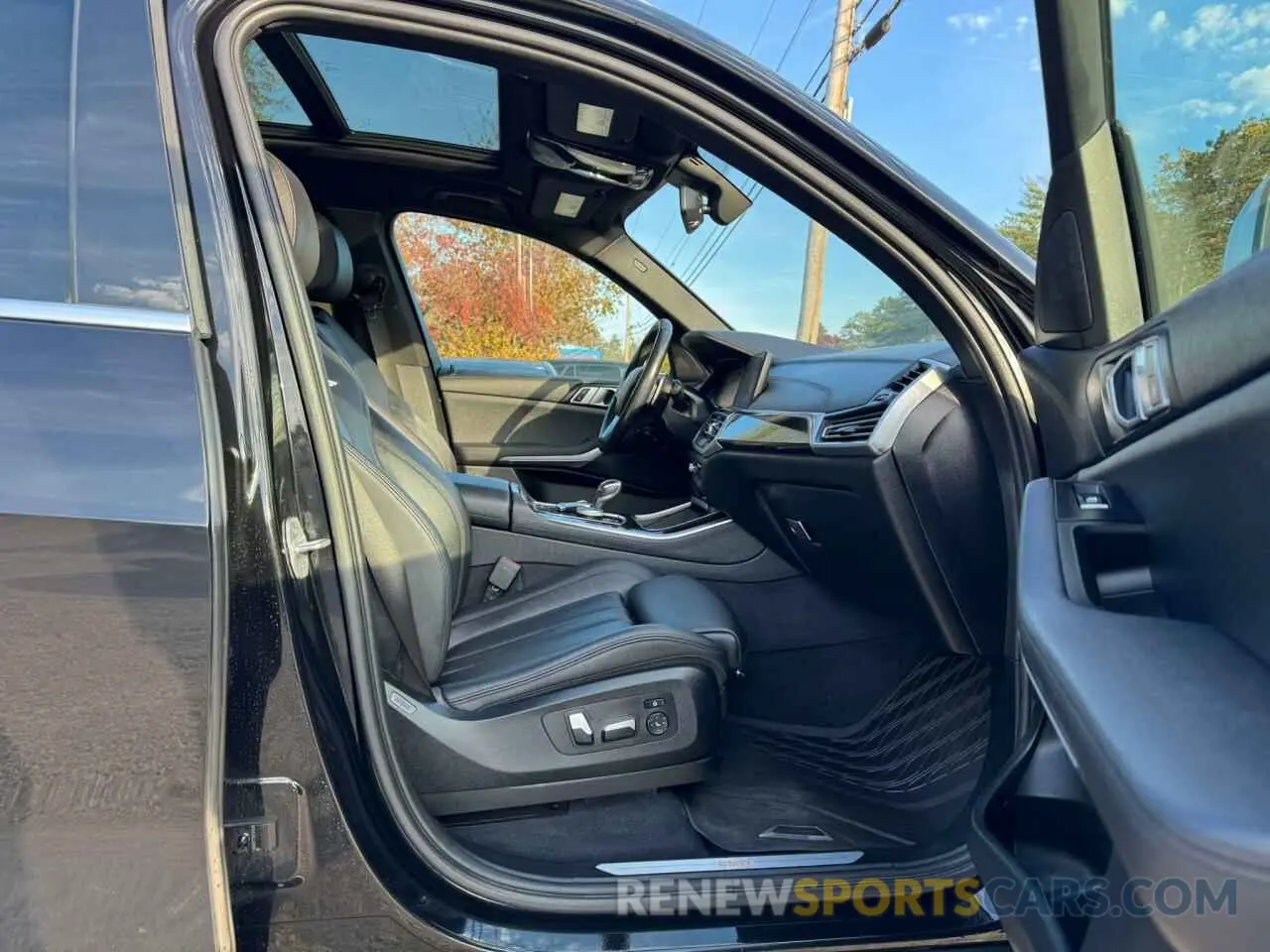 5 Photograph of a damaged car 5UXCR6C53KLL03898 BMW X5 2019