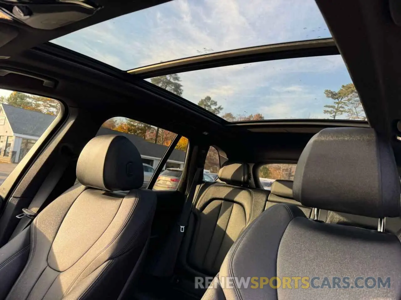 9 Photograph of a damaged car 5UXCR6C53KLL03898 BMW X5 2019