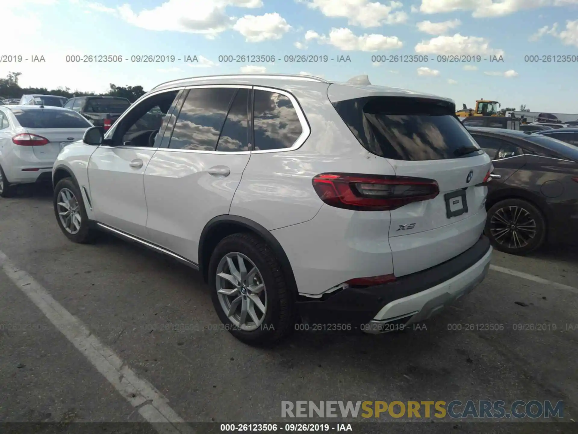 3 Photograph of a damaged car 5UXCR6C53KLL08938 BMW X5 2019