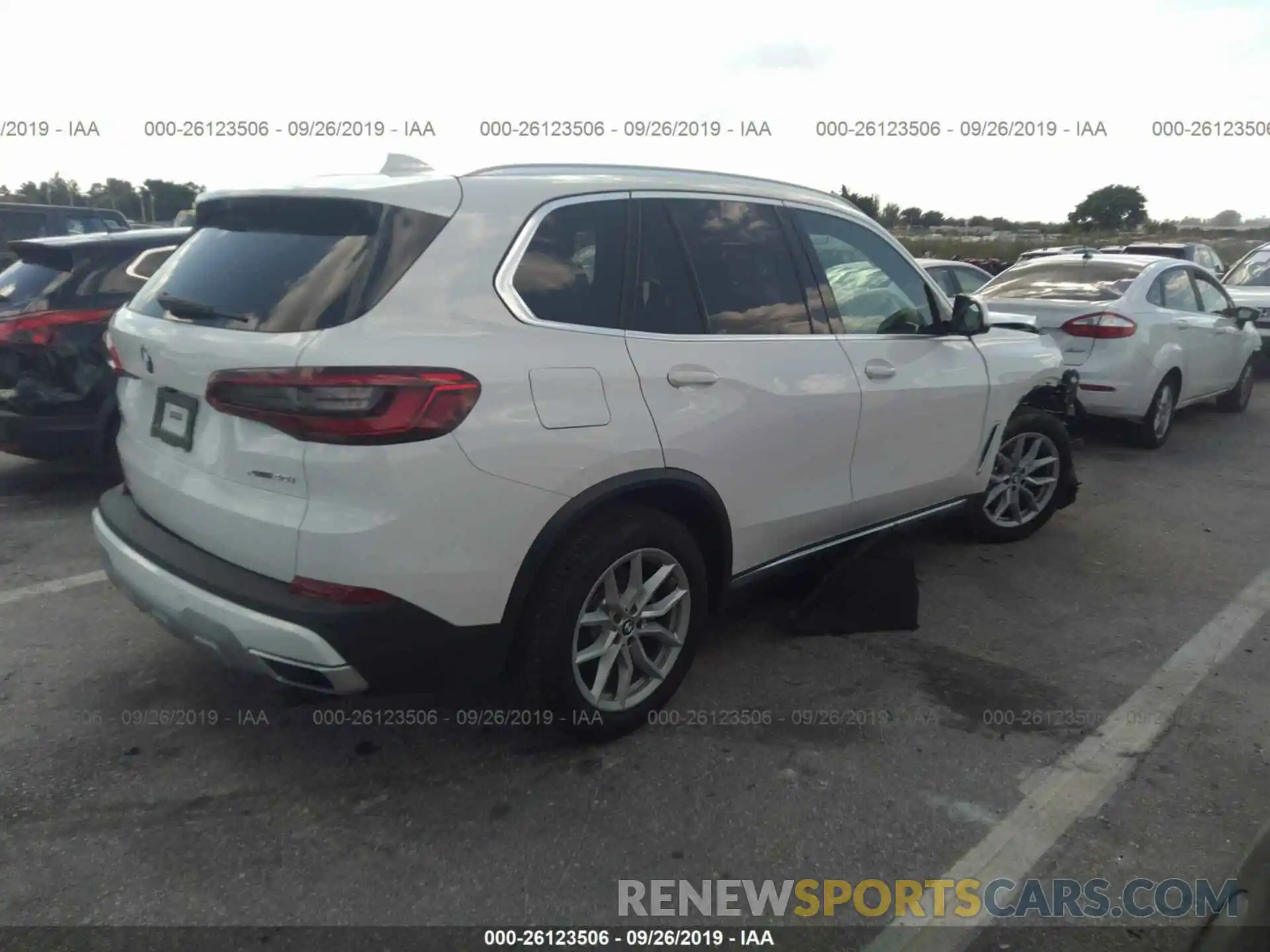 4 Photograph of a damaged car 5UXCR6C53KLL08938 BMW X5 2019