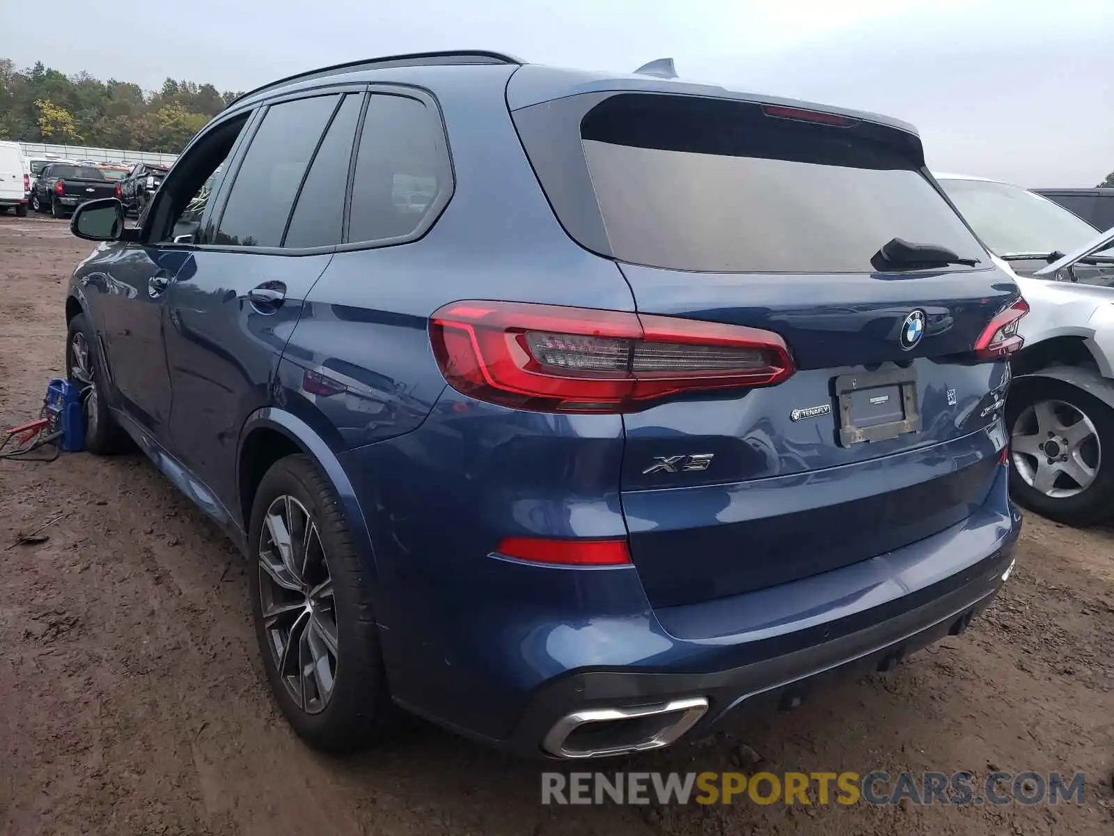 3 Photograph of a damaged car 5UXCR6C53KLL10463 BMW X5 2019