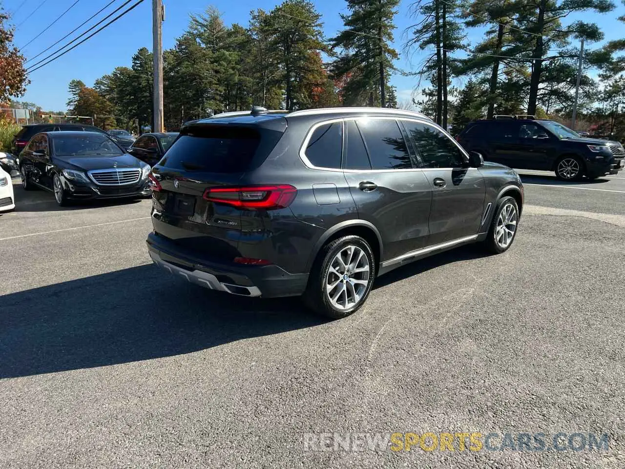 4 Photograph of a damaged car 5UXCR6C53KLL25514 BMW X5 2019