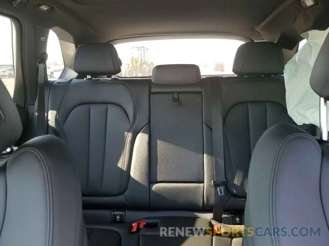 10 Photograph of a damaged car 5UXCR6C53KLL34259 BMW X5 2019