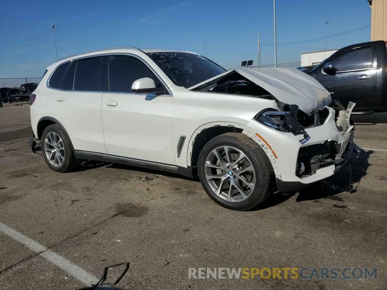 4 Photograph of a damaged car 5UXCR6C53KLL34259 BMW X5 2019