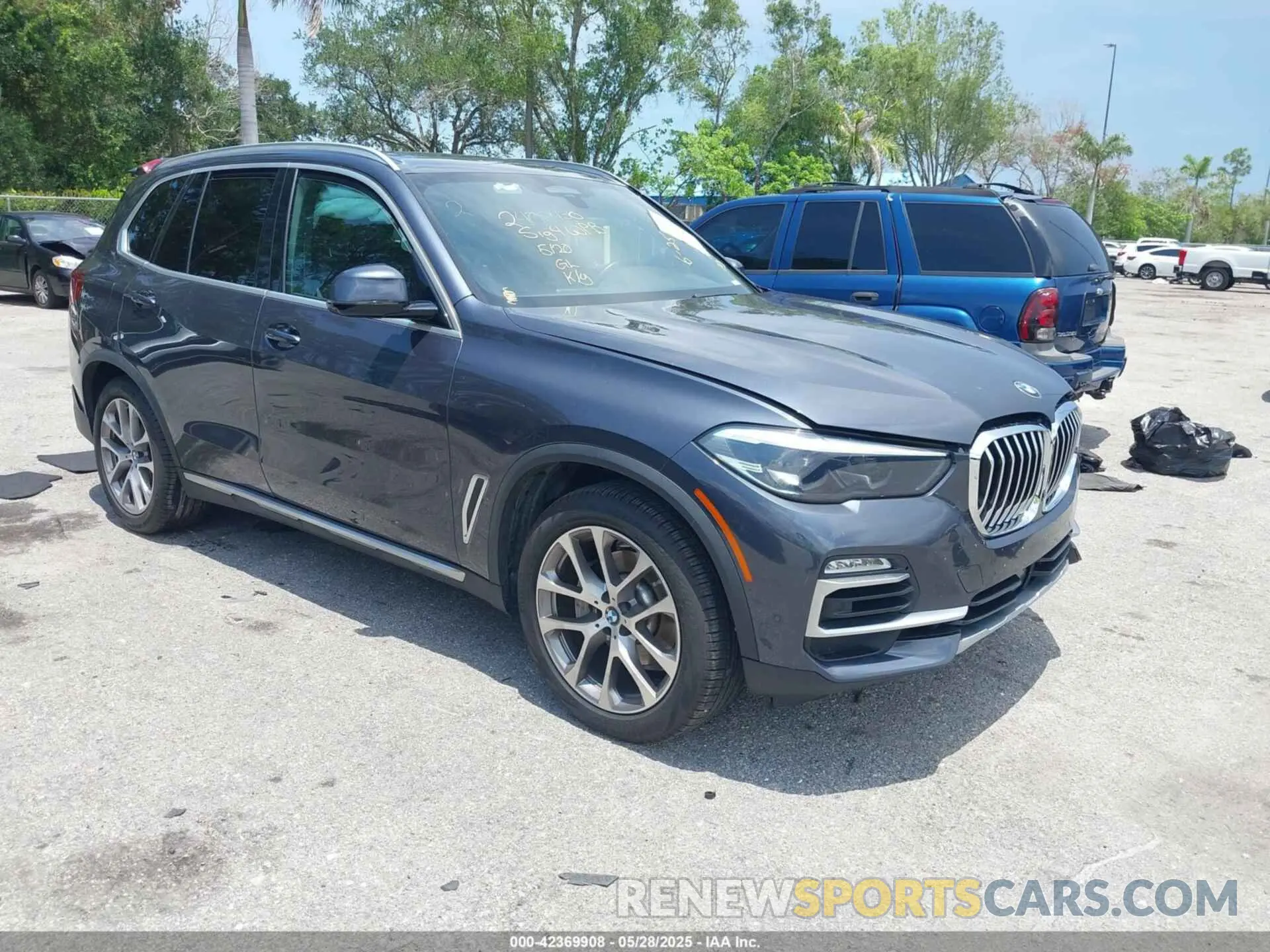 1 Photograph of a damaged car 5UXCR6C53KLL61431 BMW X5 2019