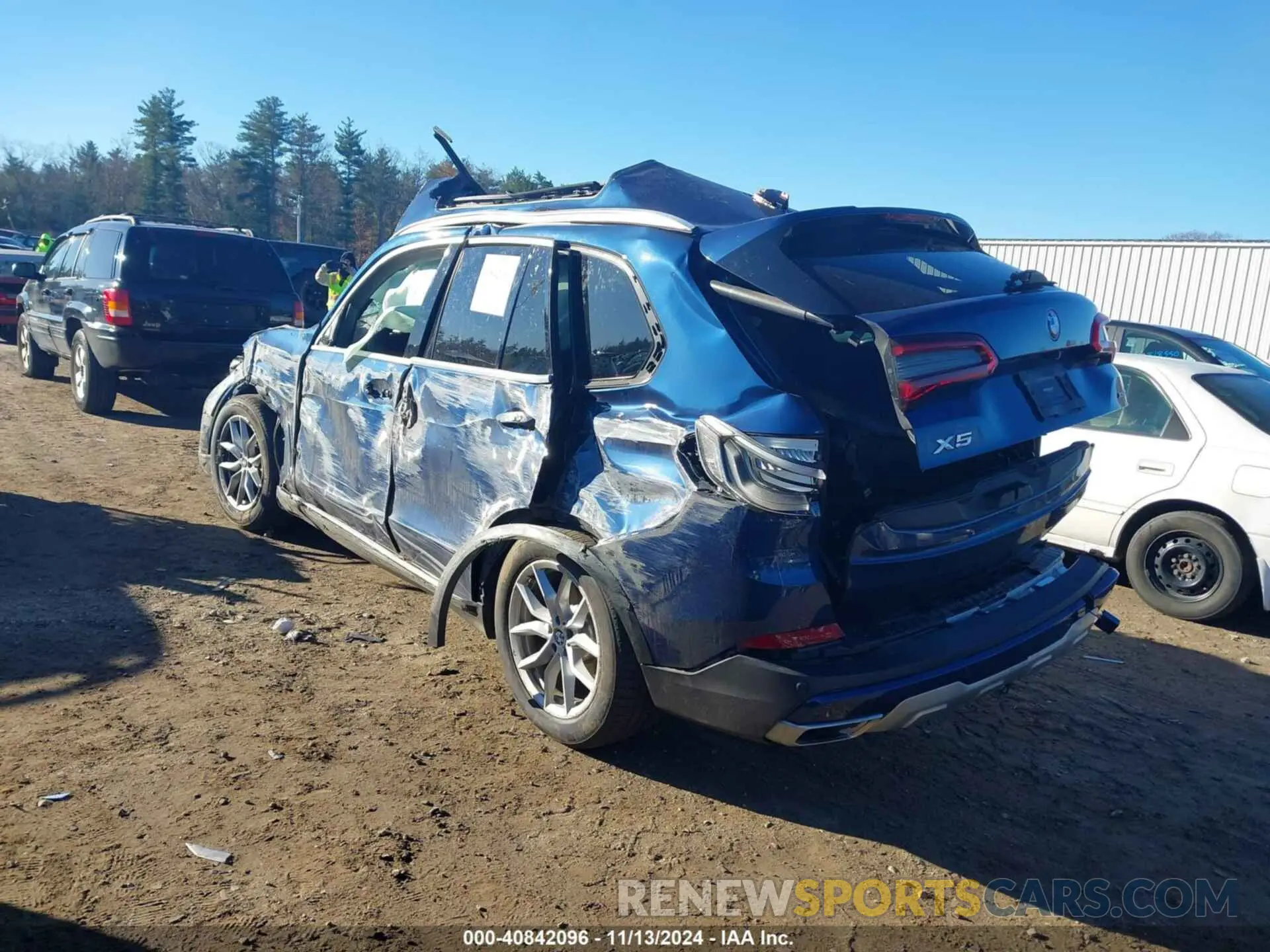 3 Photograph of a damaged car 5UXCR6C54KLL00752 BMW X5 2019