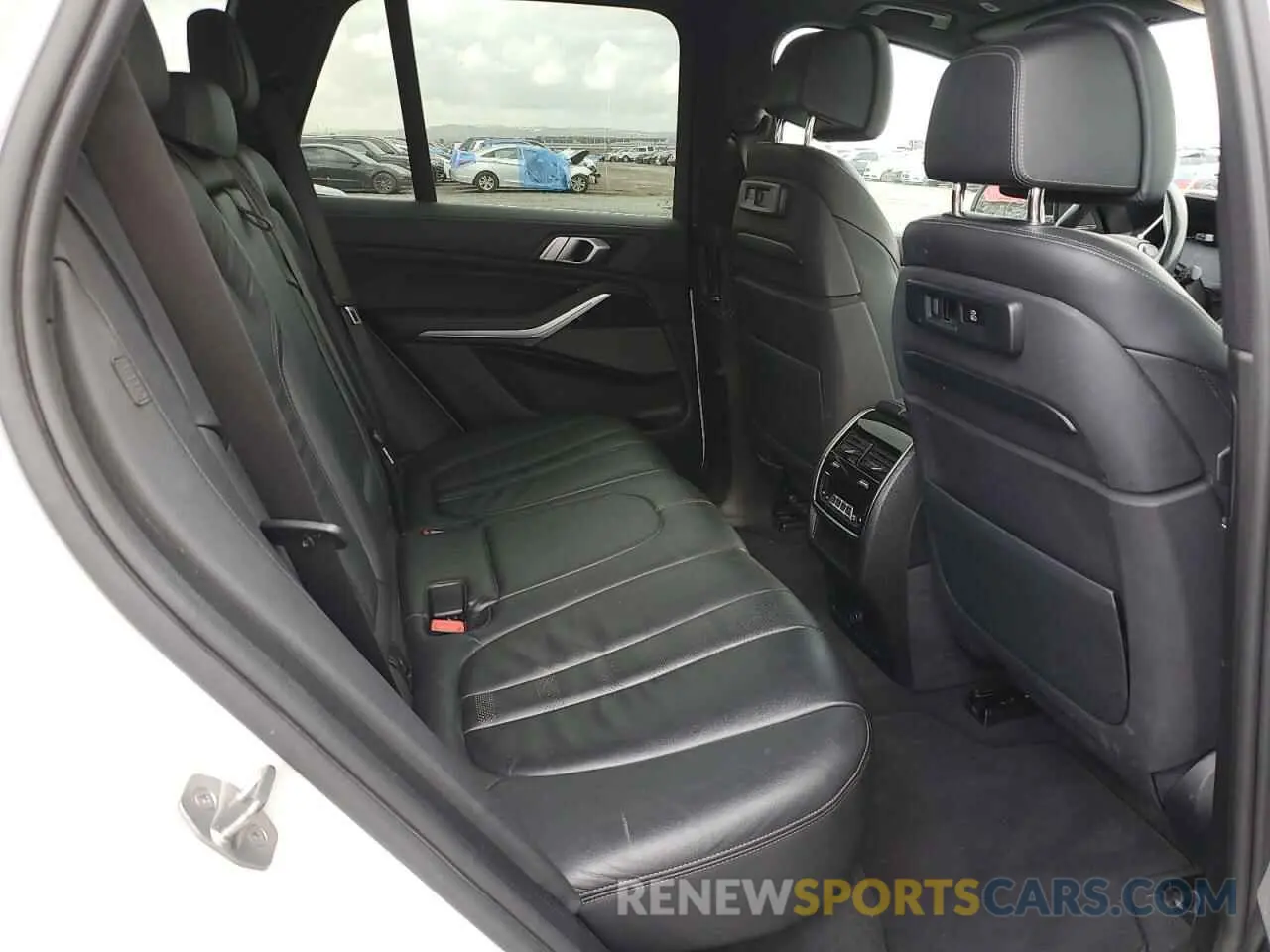 13 Photograph of a damaged car 5UXCR6C54KLL02419 BMW X5 2019