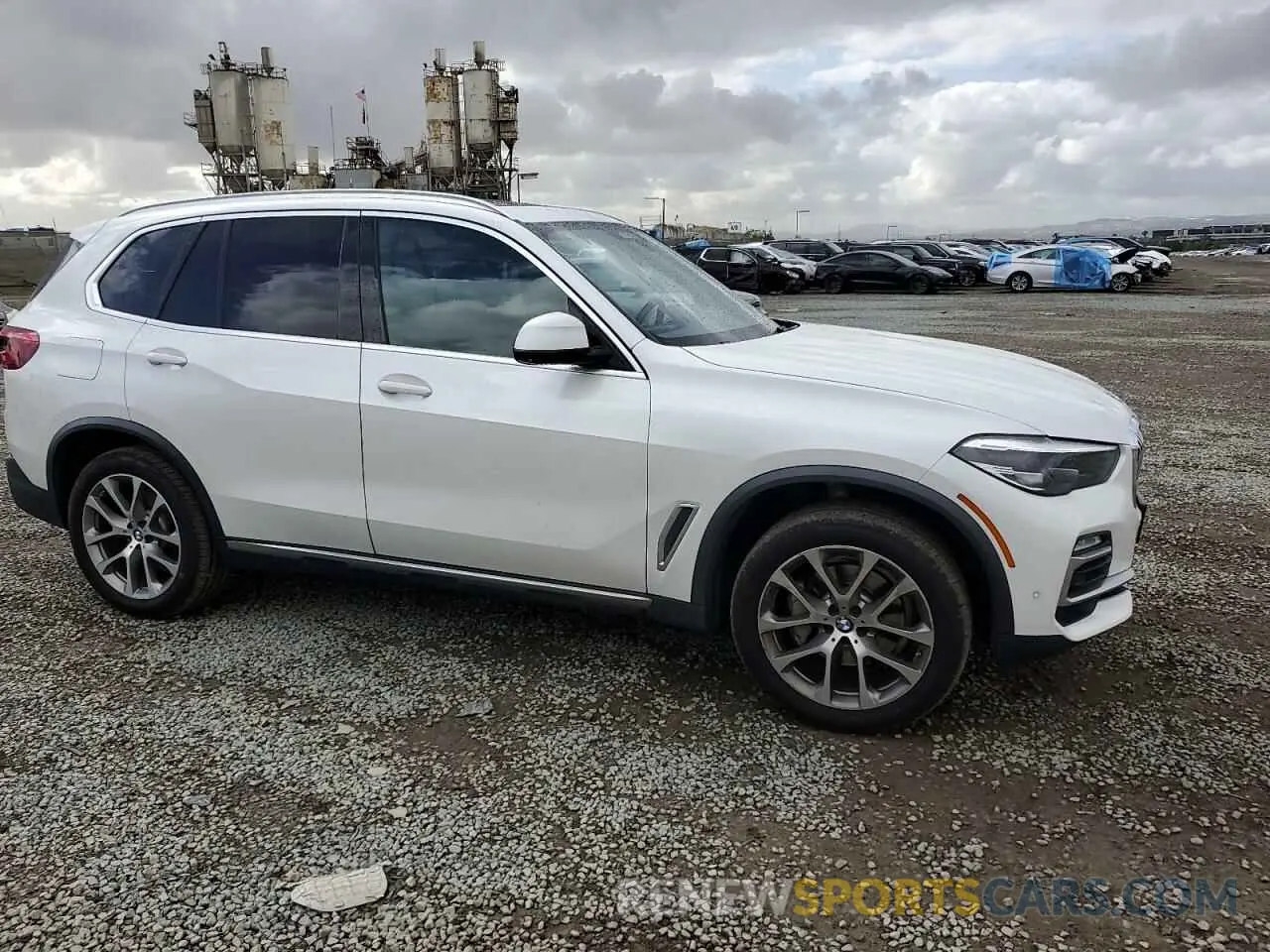 6 Photograph of a damaged car 5UXCR6C54KLL02419 BMW X5 2019