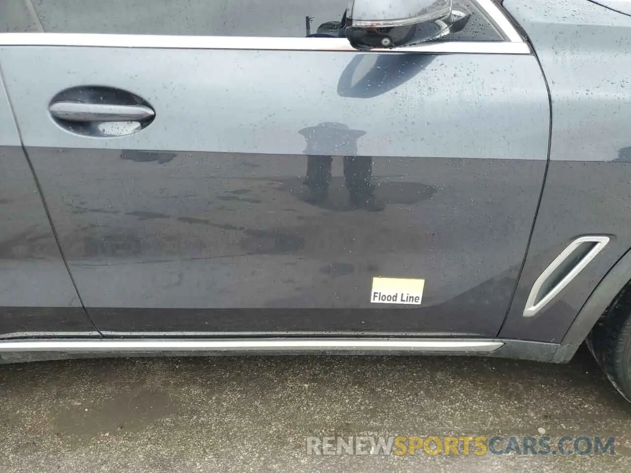 13 Photograph of a damaged car 5UXCR6C54KLL02713 BMW X5 2019