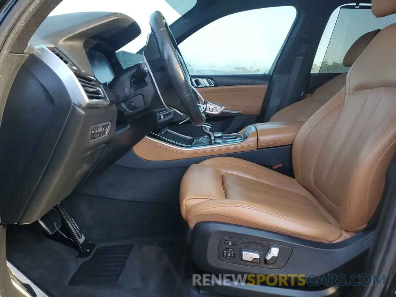 7 Photograph of a damaged car 5UXCR6C54KLL03649 BMW X5 2019