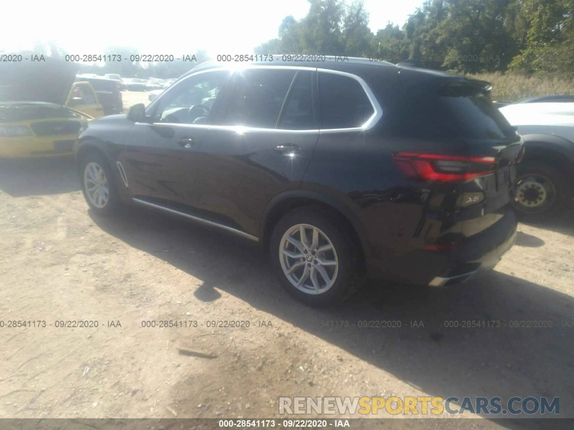 3 Photograph of a damaged car 5UXCR6C54KLL13419 BMW X5 2019