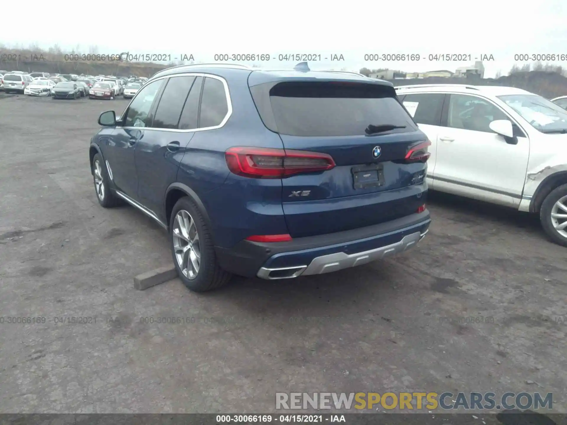 3 Photograph of a damaged car 5UXCR6C54KLL13503 BMW X5 2019