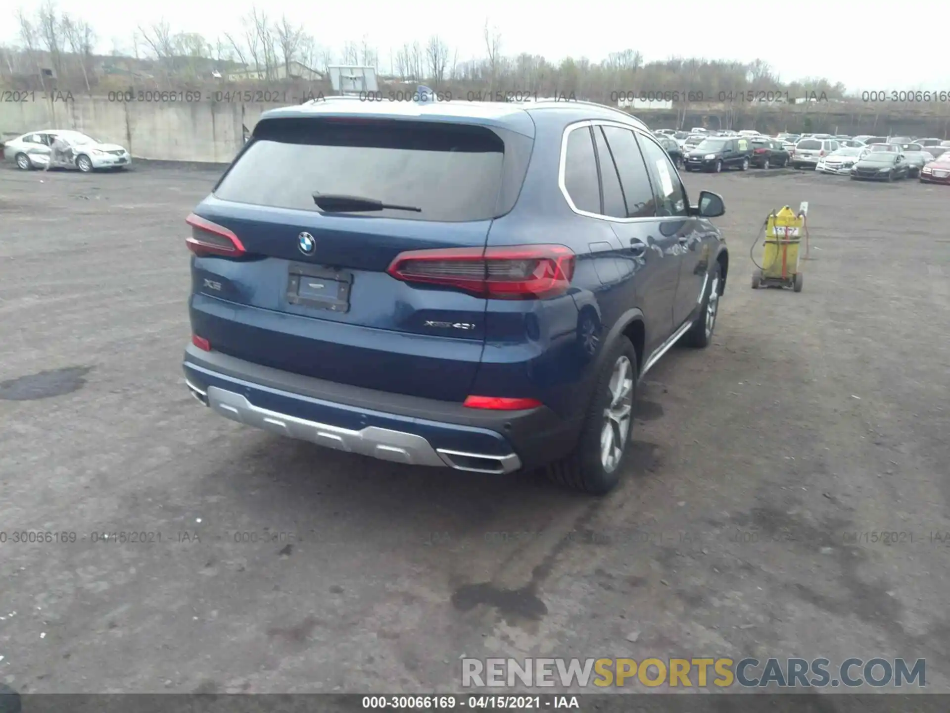 4 Photograph of a damaged car 5UXCR6C54KLL13503 BMW X5 2019