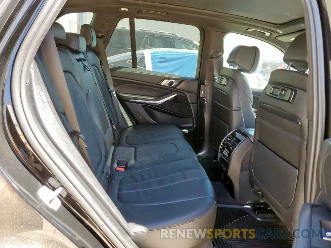 11 Photograph of a damaged car 5UXCR6C54KLL23688 BMW X5 2019