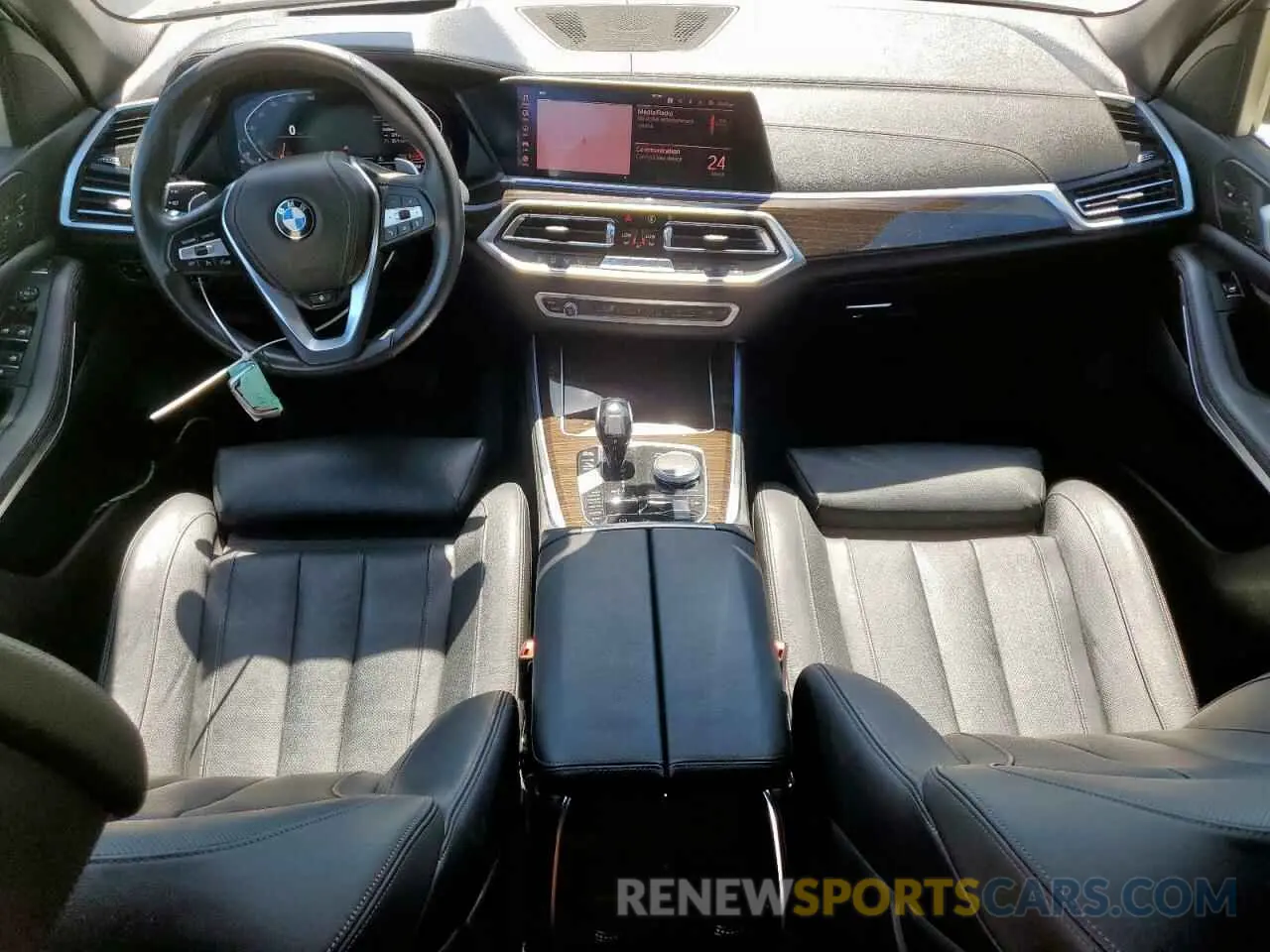 8 Photograph of a damaged car 5UXCR6C54KLL23688 BMW X5 2019