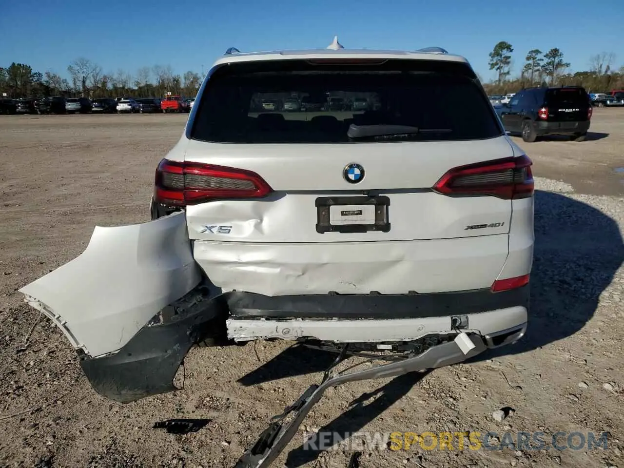 6 Photograph of a damaged car 5UXCR6C54KLL35811 BMW X5 2019