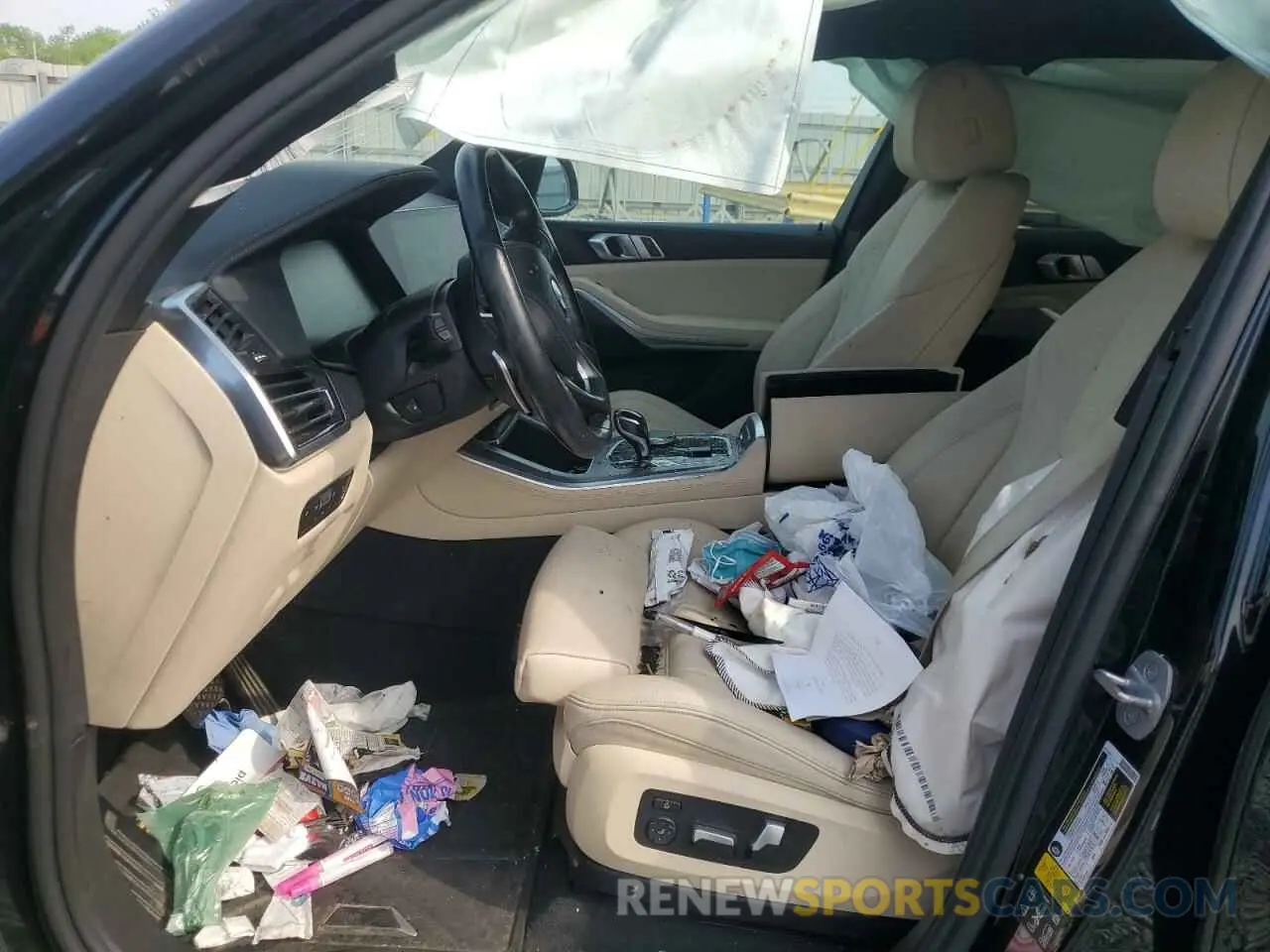 7 Photograph of a damaged car 5UXCR6C54KLL35873 BMW X5 2019