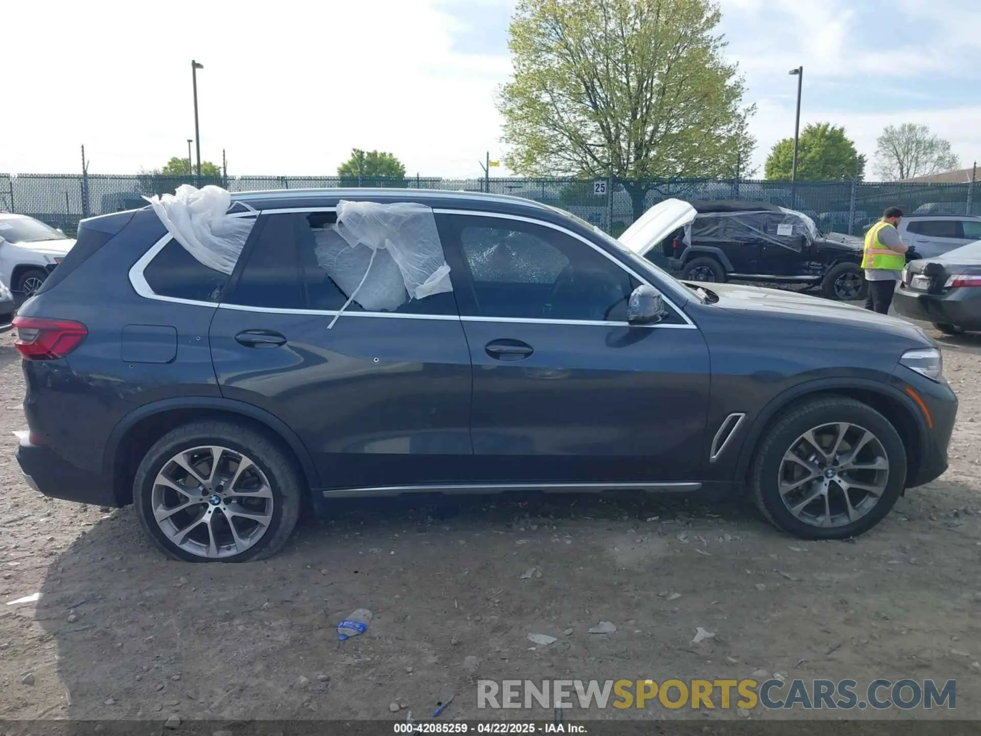 12 Photograph of a damaged car 5UXCR6C54KLL38482 BMW X5 2019